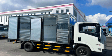 Xe tải Isuzu 2 tấn 5 – lựa chọn hàng đầu cho vận tải nhẹ năm 2024