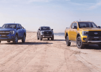 So Sánh Giá Xe Bán Tải Cũ Ford Ranger Và Toyota Hilux Mới Nhất