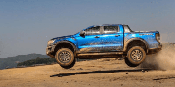 Kinh nghiệm chọn xe bán tải chở hàng cho công trình xây dựng