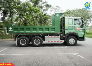 Xe Tải HOWO 3 Chân Giá Tốt Tải Trọng Cao Chở Hàng Nặng Hiệu Quả